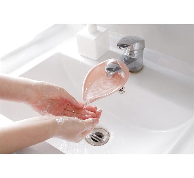 Silicone Baby Bath Toys Kids Faucet Extender children Hand Washing extender Bathroom Sink Rubber Water Reach Faucet Sink